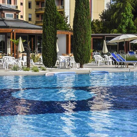 Hotel Sollievo Montegrotto Terme Exteriör bild